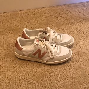 new balance 300 gold